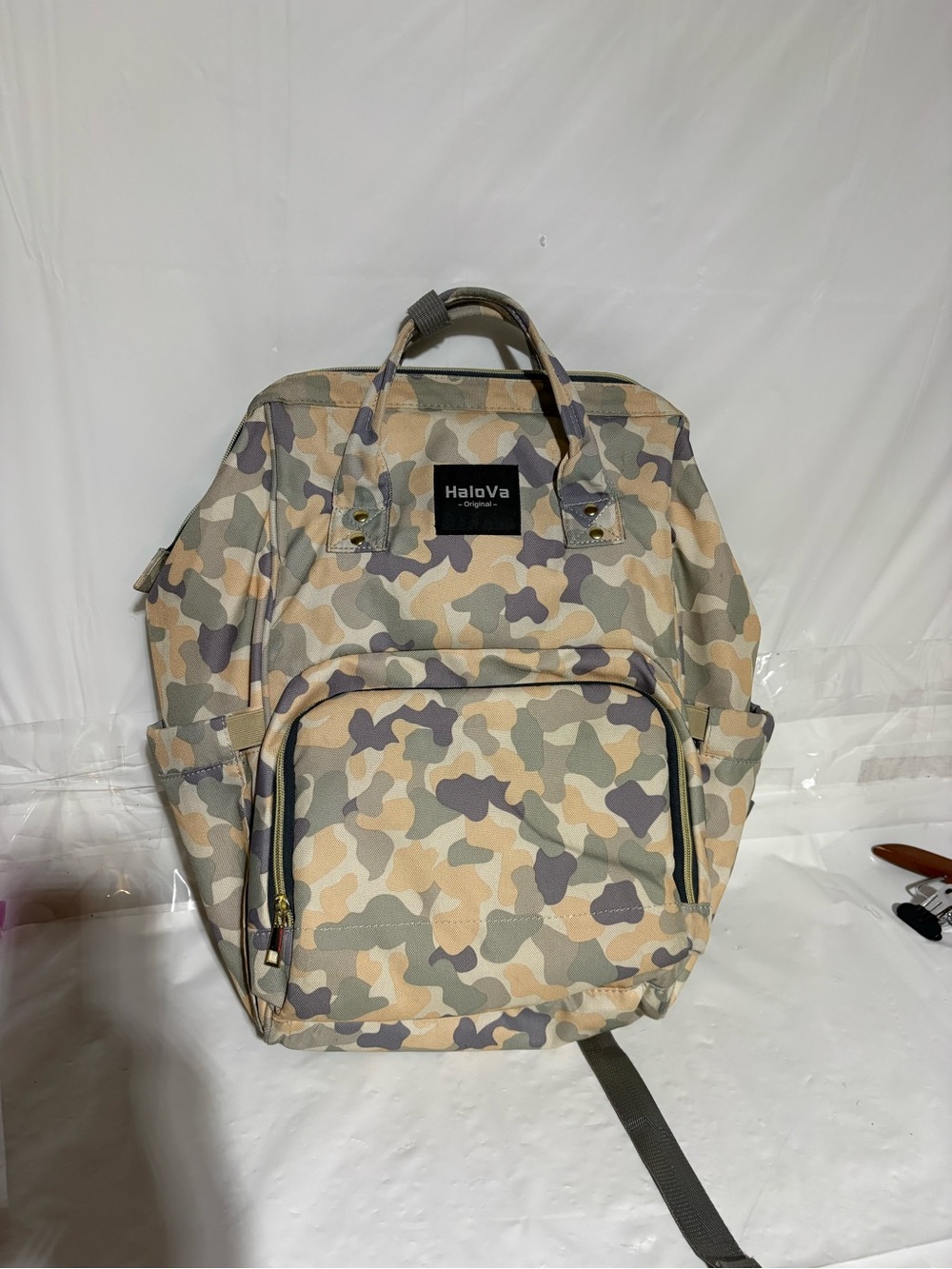 Halova  Camouflage baby Backpack in Beige and Olive